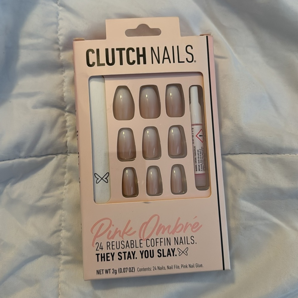 Clutch Nails Pink Ombre Pink to White Ombre Nails - Picture 2 of 3